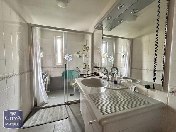 Maison à vendre 5 pièces 120m² Bourges (18000)