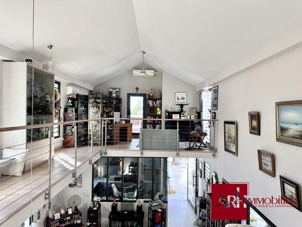 VILLA D'EXCEPTION SUR LES HAUTEURS DE ST PAUL