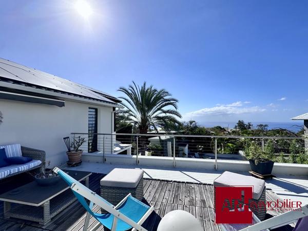VILLA D'EXCEPTION SUR LES HAUTEURS DE ST PAUL