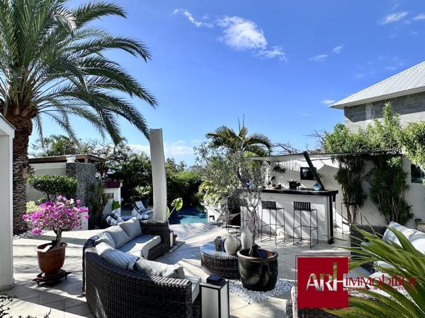 VILLA D'EXCEPTION SUR LES HAUTEURS DE ST PAUL