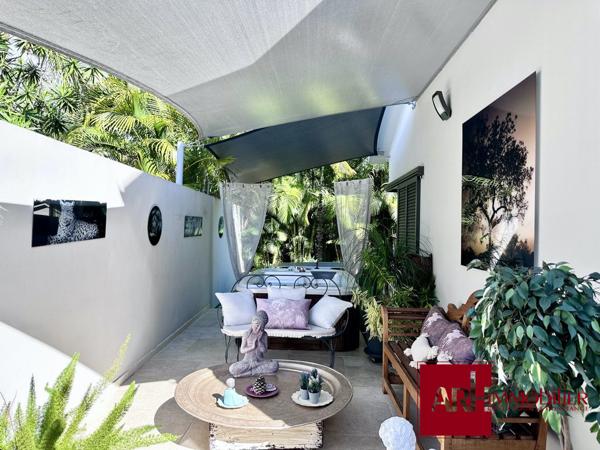 VILLA D'EXCEPTION SUR LES HAUTEURS DE ST PAUL