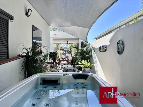VILLA D'EXCEPTION SUR LES HAUTEURS DE ST PAUL