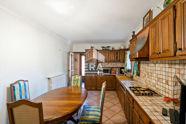 Maison Cabries 6 pièce(s) 183 m2