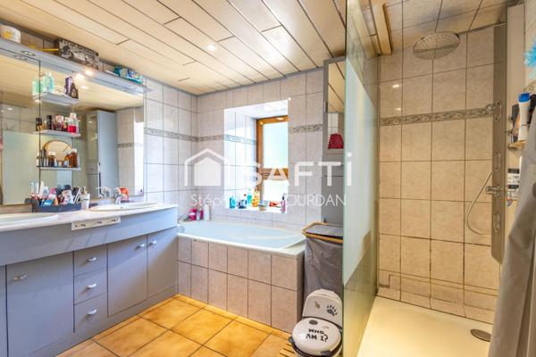 Maison de village 146m², 4ch + mezza, Filain, rénovée