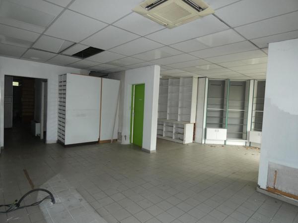 UN BIEN, PLUSIEURS PROJETS – 233 m² HABITABLES + LOCAL DE 93 m² – PARCELLE 960 m²