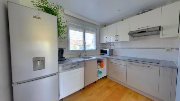 Maison 9 pieces - Roissy en Brie