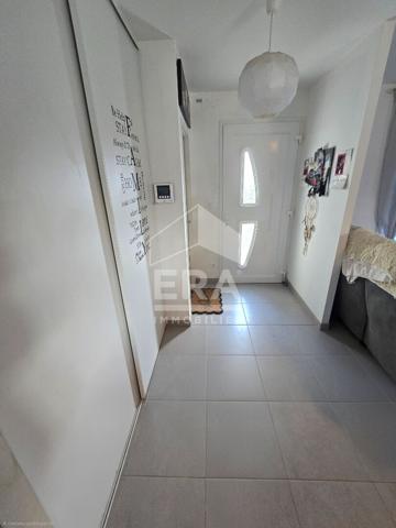 Maison d'Exception à Vendre à Le Pizou - 6 Pièces, 104 m² sur Terrain de 2025 m²
