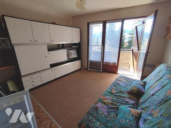 Vente Studio à SEYNE