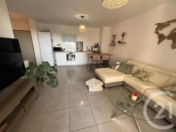 Appartement F3 à vendre  3 pièces - 61 m 2   BASTIA  - 202