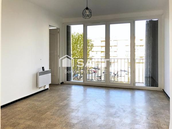 T2 / BON ÉTAT / BALCON