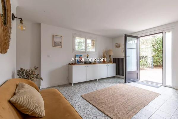 Vente                                                      Maison
                        
                     7 pièces                      189 m2                     à Sucy-en-Brie