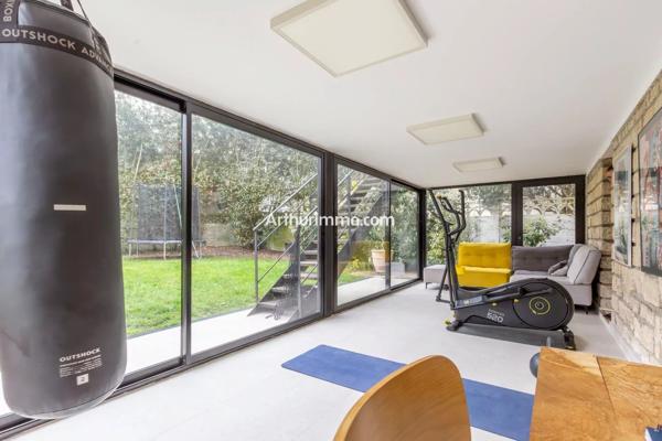 Vente                                                      Maison
                        
                     7 pièces                      189 m2                     à Sucy-en-Brie