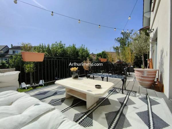 Vente                                                      Maison
                        
                     7 pièces                      189 m2                     à Sucy-en-Brie