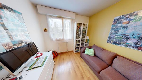 LYON 7e - SPACIEUX T4 DE 96 m² AVEC BALCON
