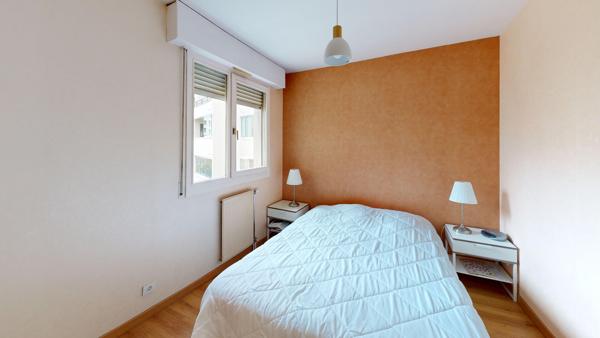 LYON 7e - SPACIEUX T4 DE 96 m² AVEC BALCON
