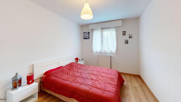 LYON 7e - SPACIEUX T4 DE 96 m² AVEC BALCON