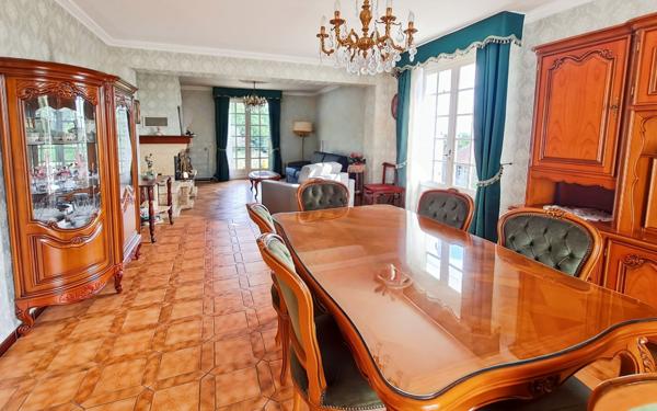 Maison à vendre    4 pièces •  Colayrac-Saint-Cirq