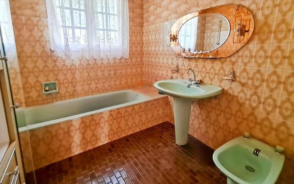 Maison à vendre    4 pièces •  Colayrac-Saint-Cirq