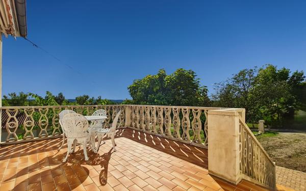 Maison à vendre    4 pièces •  Colayrac-Saint-Cirq