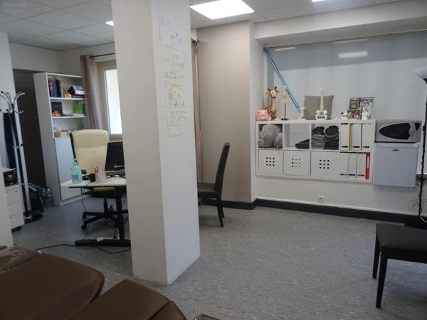 Local Professionnel et commercial à louer à Bourg-en-Bresse dans l'Ain (01000), ref : local gare   
Gare