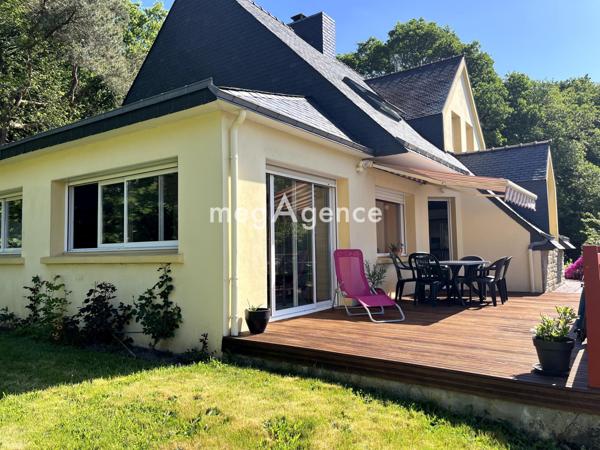 Maison à Quéven, 56530 - 8 pièces 146m²