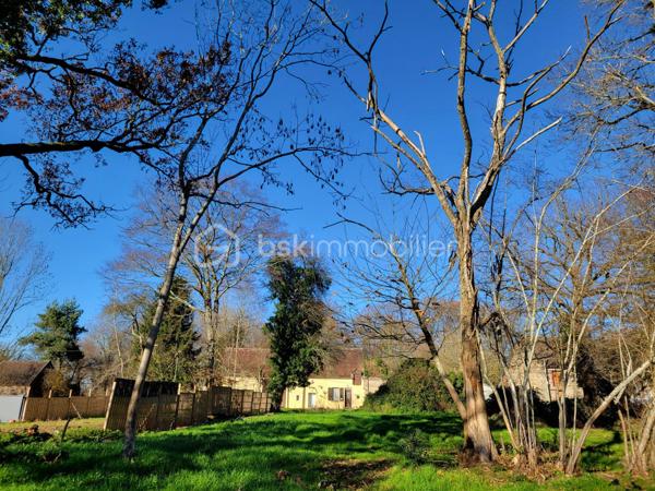 Terrain de 1 441 m²