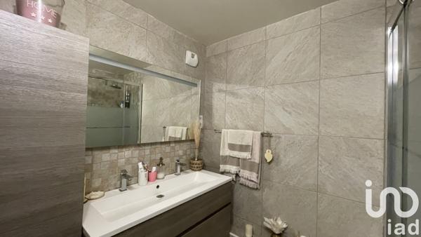 Appartement 3 pièces de 72 m² à Champs-sur-Marne (77420)