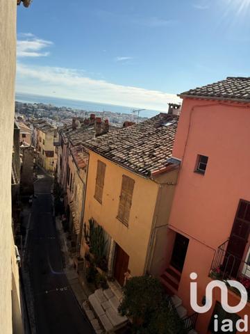 Appartement 3 pièces de 84 m² à Cagnes-sur-Mer (06800)