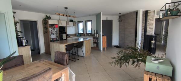 Maison - 5 pièces - 132 m²