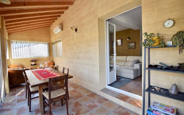 Maison à vendre    5 pièces •  Valliguières