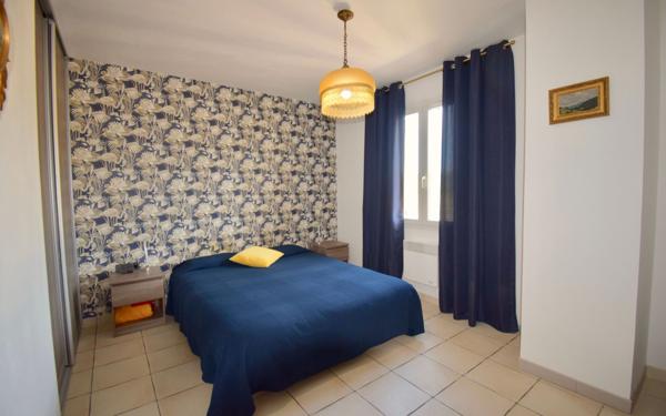 Maison à vendre    5 pièces •  Valliguières