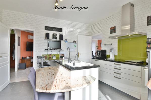 Maison à vendre 8 pièces SAINTE LIVRADE SUR LOT (47)