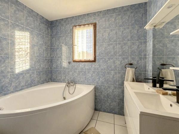 Maison à vendre |  Chambéry |  7 pièces | 149 m²