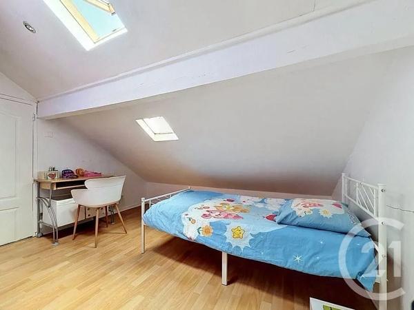 Maison à vendre  7 pièces - 111,30 m 2   MONTFERMEIL  - 93