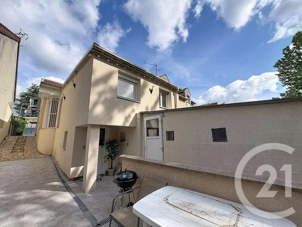 Maison à vendre  7 pièces - 111,30 m 2   MONTFERMEIL  - 93