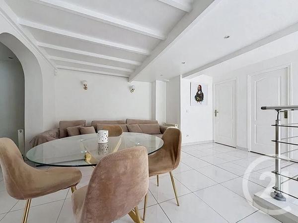 Maison à vendre  7 pièces - 111,30 m 2   MONTFERMEIL  - 93