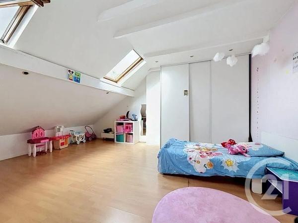 Maison à vendre  7 pièces - 111,30 m 2   MONTFERMEIL  - 93