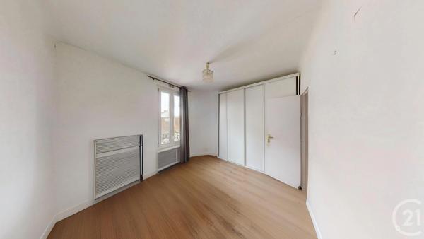 Appartement à vendre  2 pièces - 18,95 m 2   LA COURNEUVE  - 93
