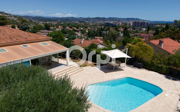 Maison à vendre    7 pièces •  Mandelieu-la-Napoule