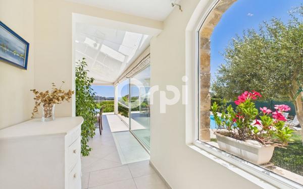 Maison à vendre    7 pièces •  Mandelieu-la-Napoule