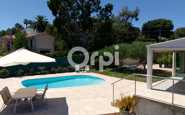 Maison à vendre    7 pièces •  Mandelieu-la-Napoule