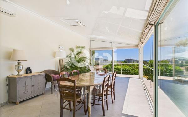 Maison à vendre    7 pièces •  Mandelieu-la-Napoule