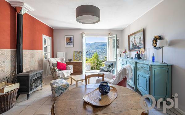 Maison à vendre    5 pièces • 126 m2 Colomars