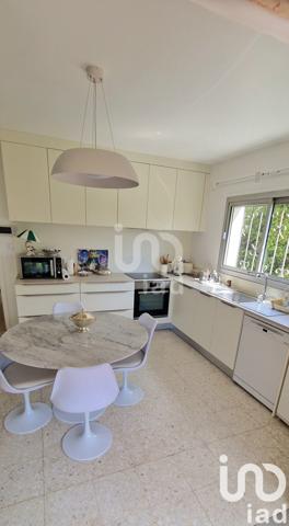 Maison à vendre 11 pièces 250 m² Nîmes-Saint-Césaire