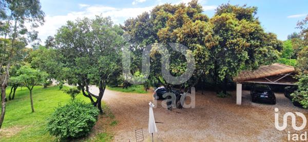 Maison à vendre 11 pièces 250 m² Nîmes-Saint-Césaire