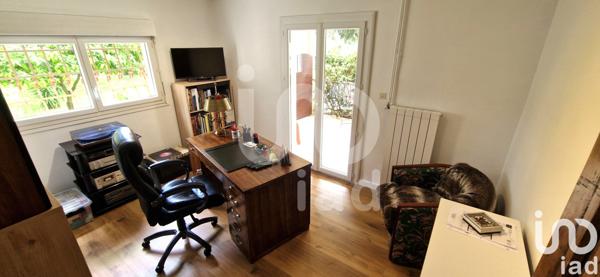 Maison à vendre 11 pièces 250 m² Nîmes-Saint-Césaire