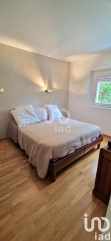 Maison à vendre 11 pièces 250 m² Nîmes-Saint-Césaire