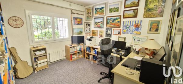 Maison à vendre 11 pièces 250 m² Nîmes-Saint-Césaire