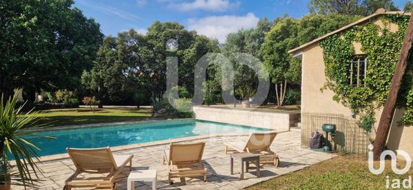 Maison à vendre 11 pièces 250 m² Nîmes-Saint-Césaire