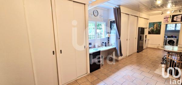 Maison à vendre 11 pièces 250 m² Nîmes-Saint-Césaire